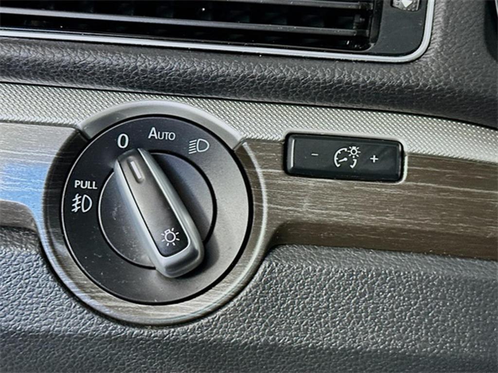 used 2017 Volkswagen Passat car, priced at $13,119