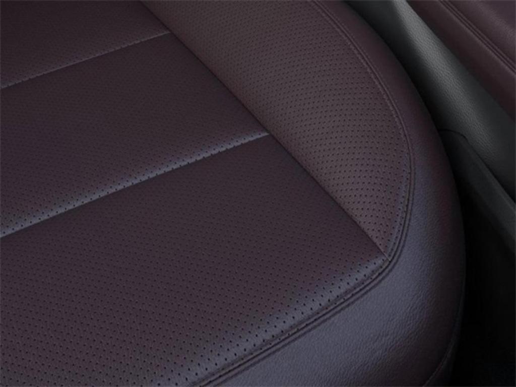 new 2025 Ford Explorer car, priced at $54,670