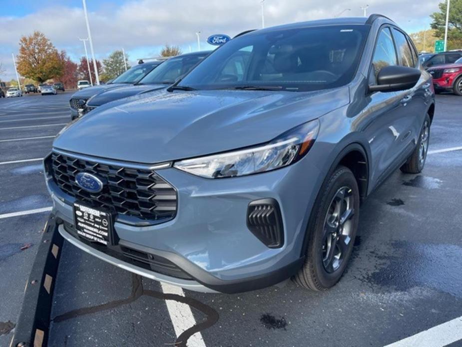 new 2025 Ford Escape car, priced at $30,904