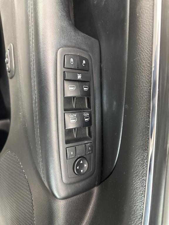 used 2019 Jeep Grand Cherokee car, priced at $13,999