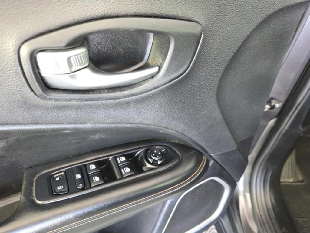 used 2018 Jeep Compass car, priced at $12,333