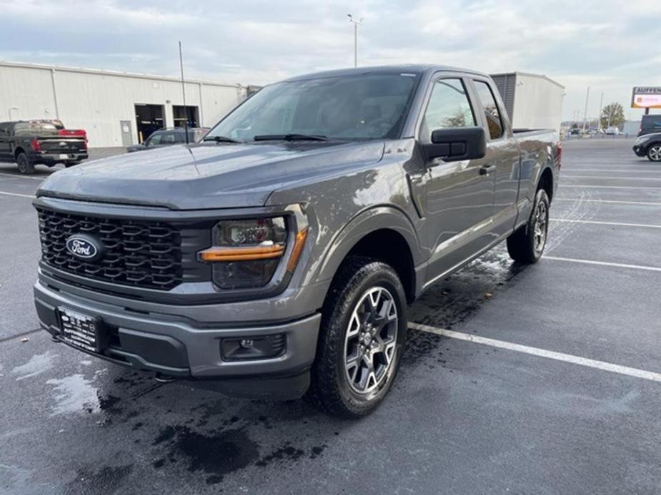 new 2024 Ford F-150 car, priced at $41,819