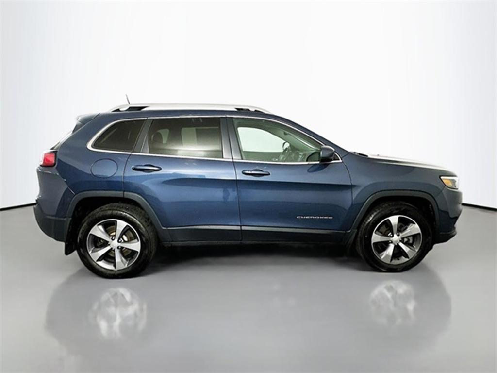used 2019 Jeep Cherokee car