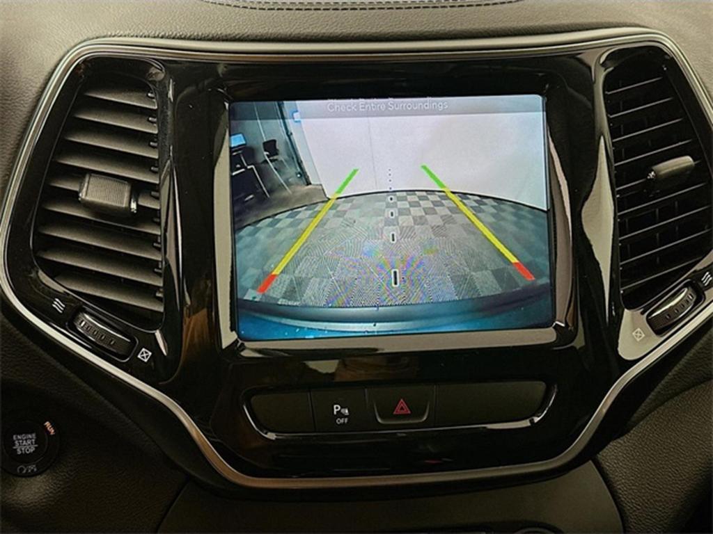used 2019 Jeep Cherokee car