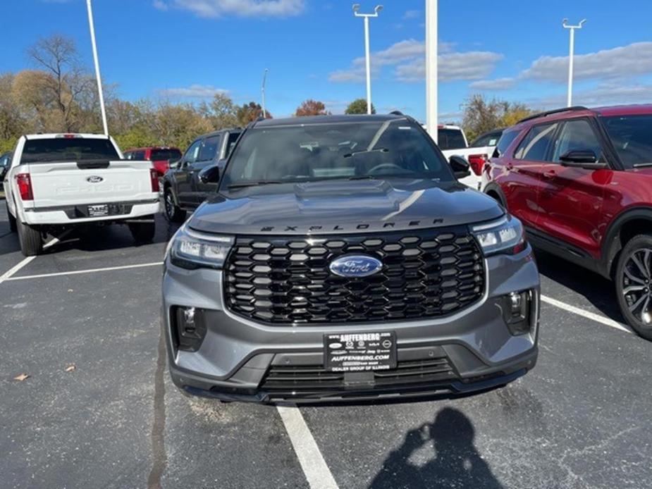 new 2025 Ford Explorer car, priced at $48,990