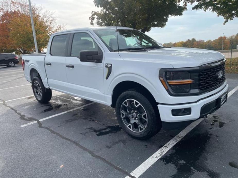 new 2024 Ford F-150 car, priced at $46,272