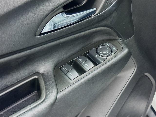 used 2022 Chevrolet Equinox car, priced at $19,633