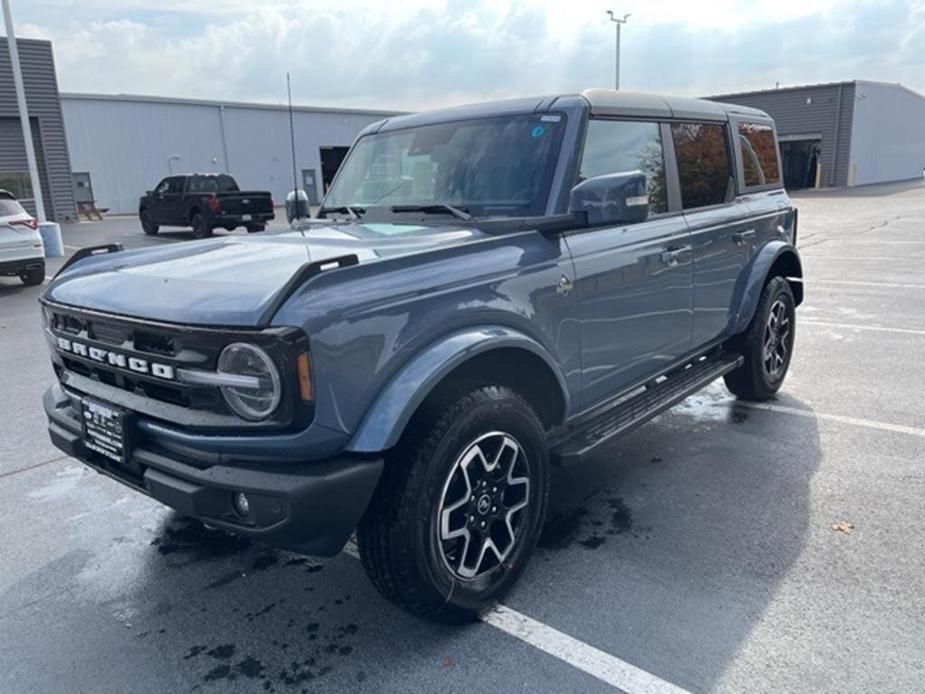 new 2024 Ford Bronco car, priced at $53,390