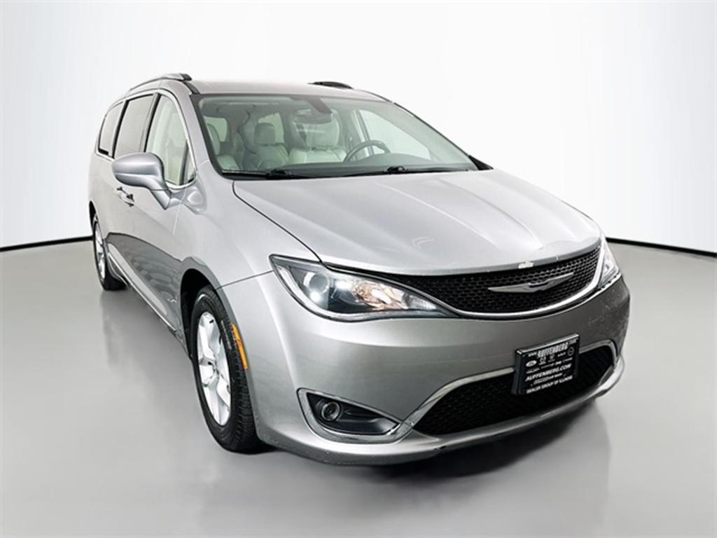 used 2018 Chrysler Pacifica car, priced at $15,499