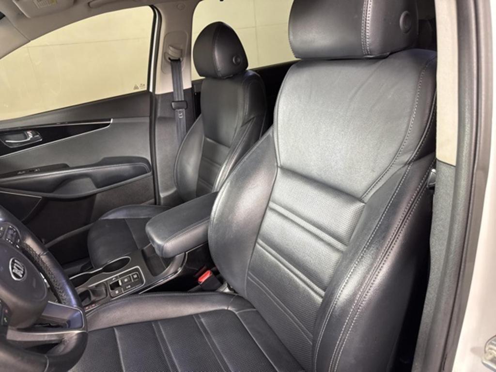 used 2018 Kia Sorento car, priced at $12,924