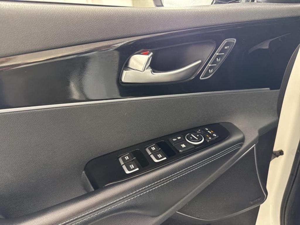used 2018 Kia Sorento car, priced at $12,924