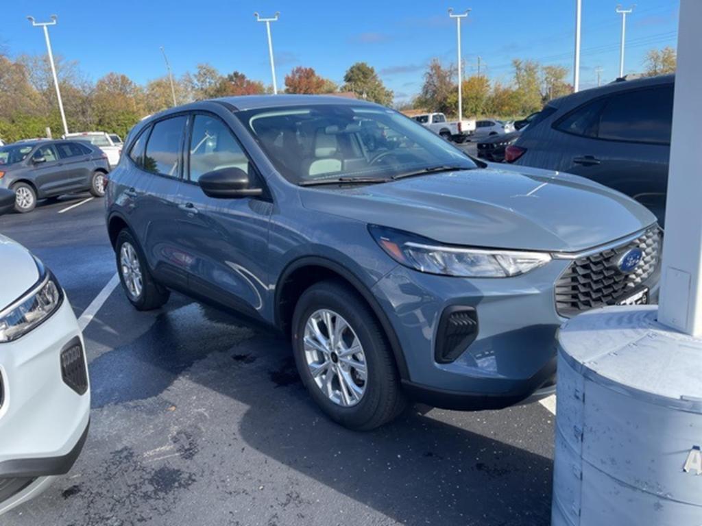 new 2025 Ford Escape car, priced at $29,621