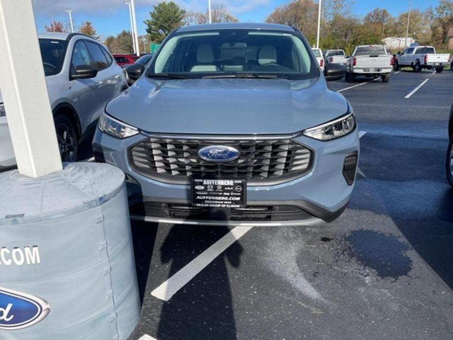 new 2025 Ford Escape car, priced at $29,621