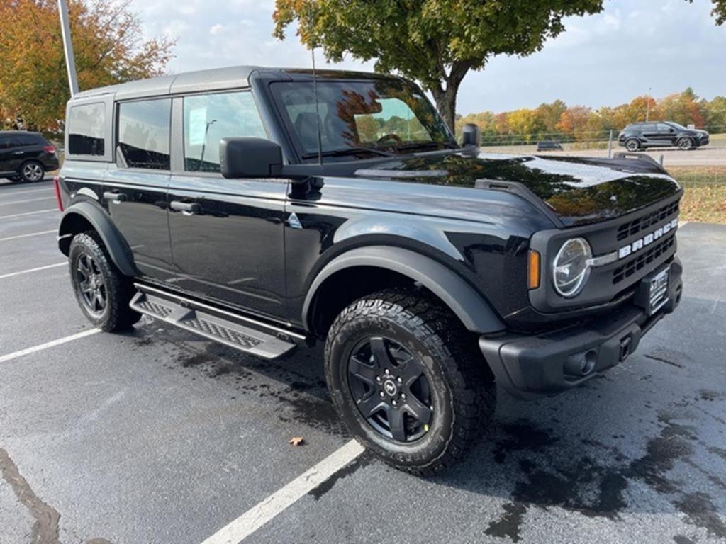 new 2024 Ford Bronco car, priced at $50,739