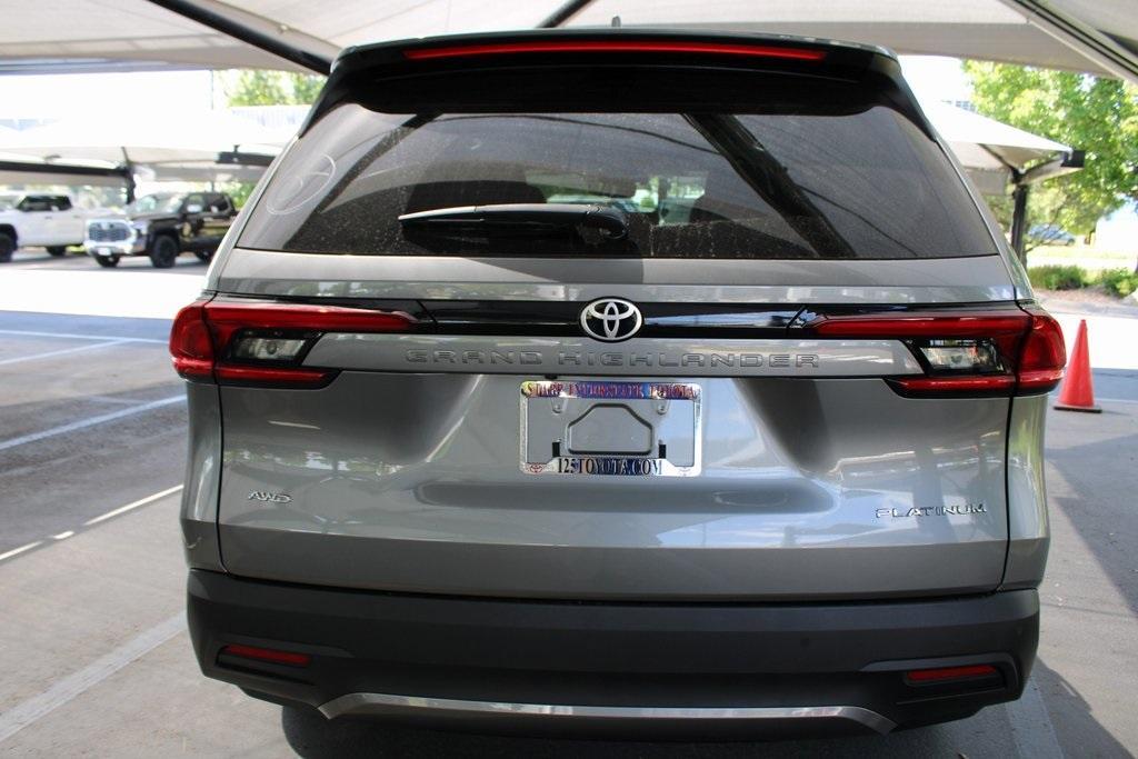 new 2025 Toyota Grand Highlander car, priced at $57,797