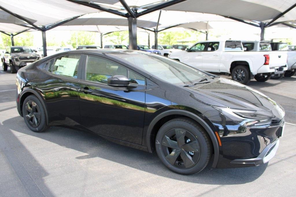 new 2025 Toyota Prius Plug-In Hybrid car, priced at $36,302