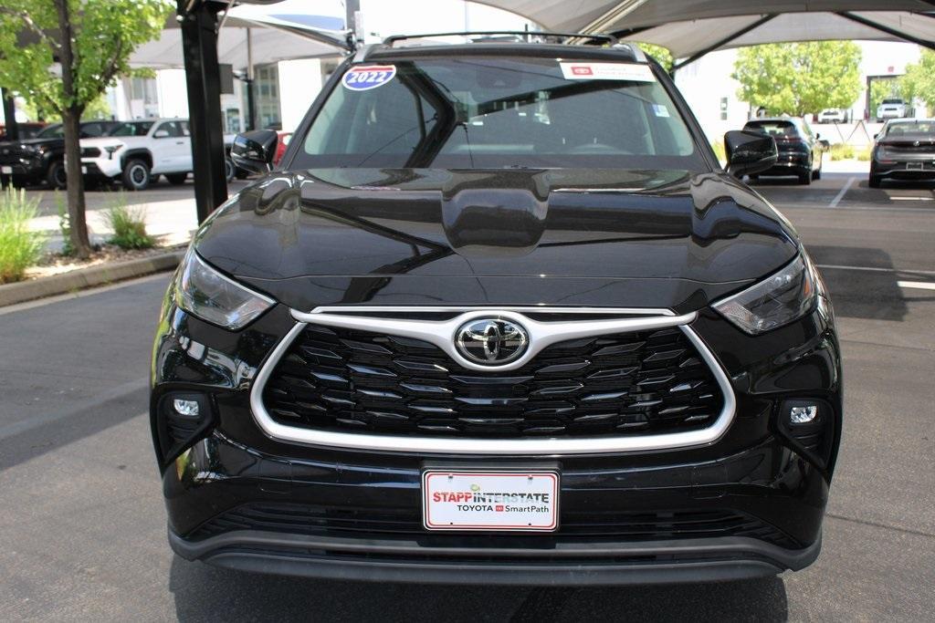 used 2022 Toyota Highlander car, priced at $40,900