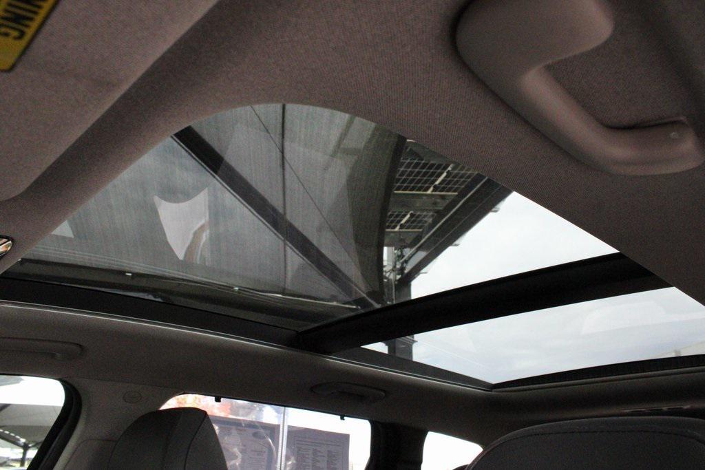 used 2022 Hyundai Santa Fe car, priced at $27,900