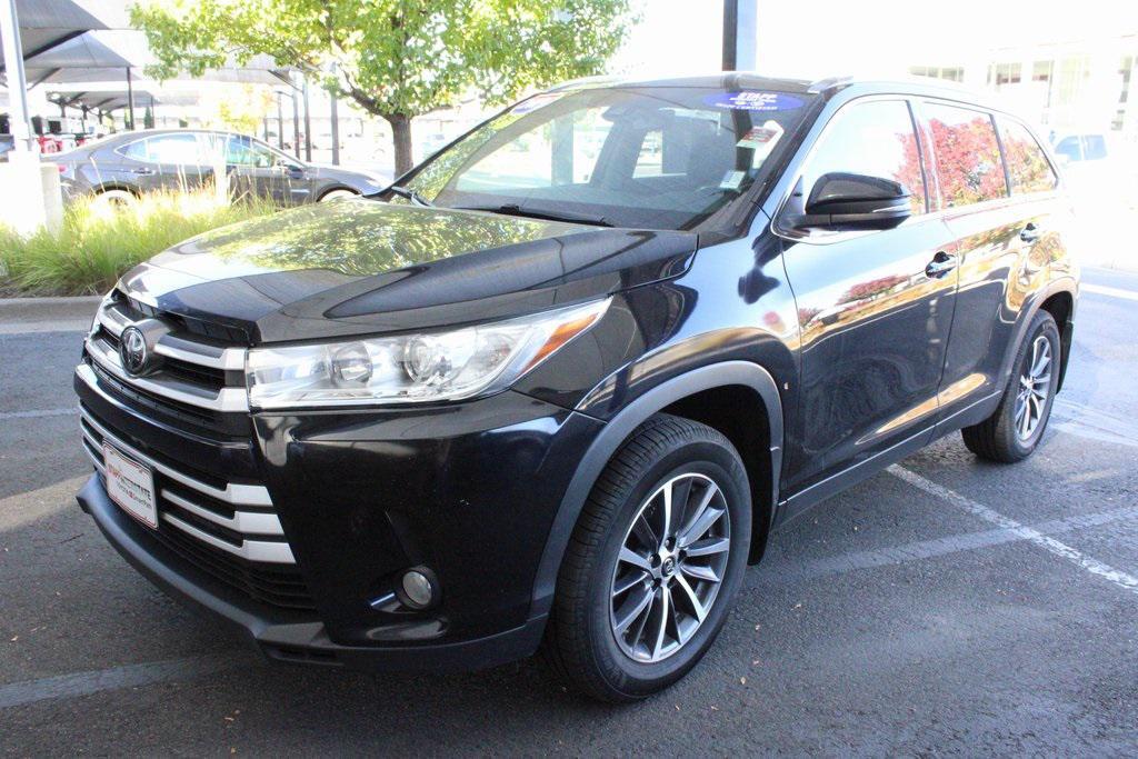 used 2019 Toyota Highlander car, priced at $24,900
