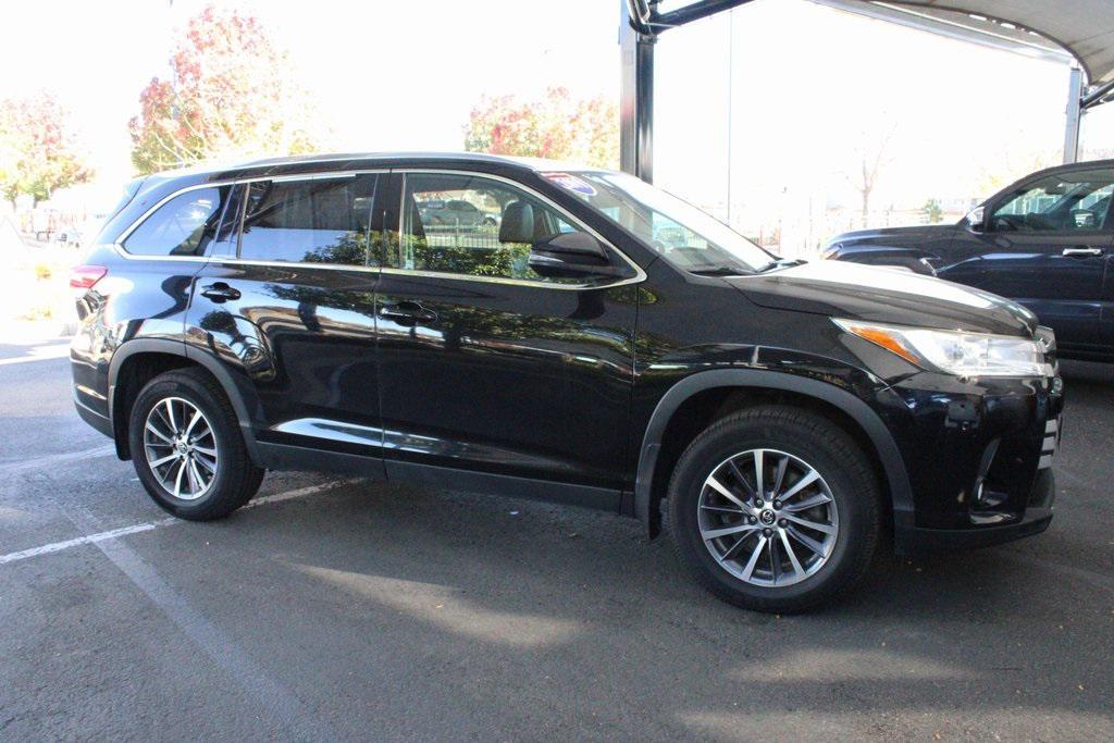 used 2019 Toyota Highlander car, priced at $24,900