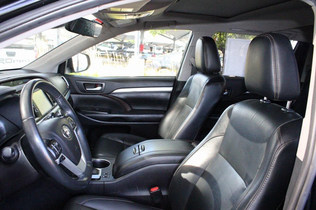 used 2019 Toyota Highlander car, priced at $24,900
