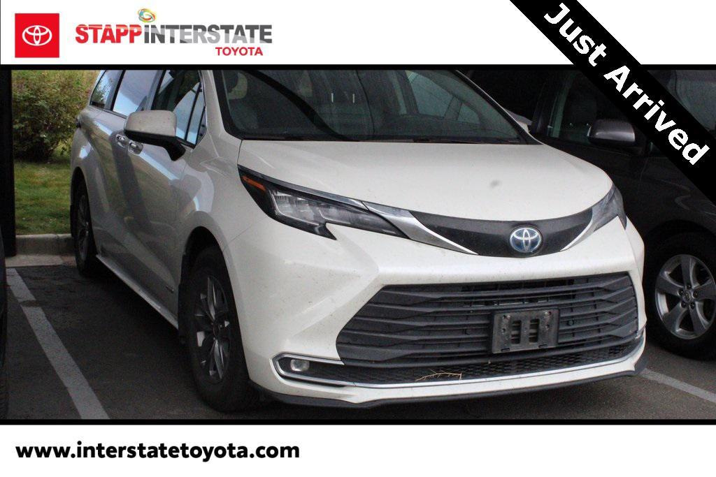 used 2021 Toyota Sienna car, priced at $31,900