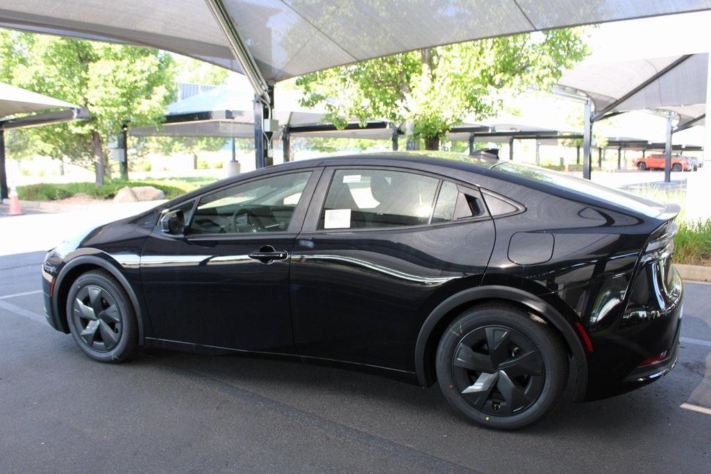 new 2025 Toyota Prius Plug-In Hybrid car, priced at $34,958