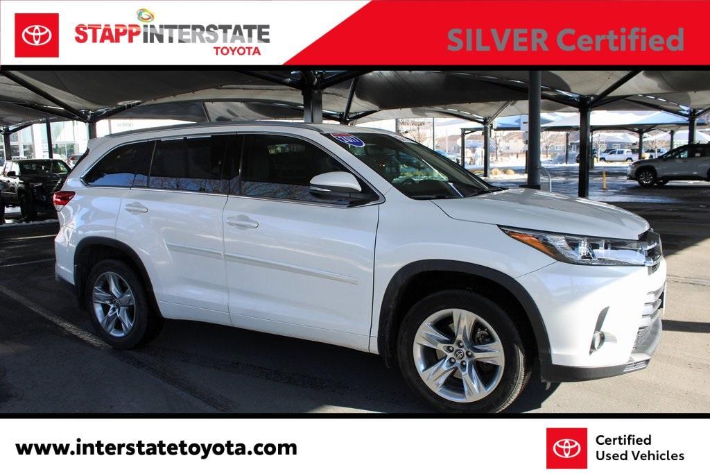 used 2017 Toyota Highlander car, priced at $26,900