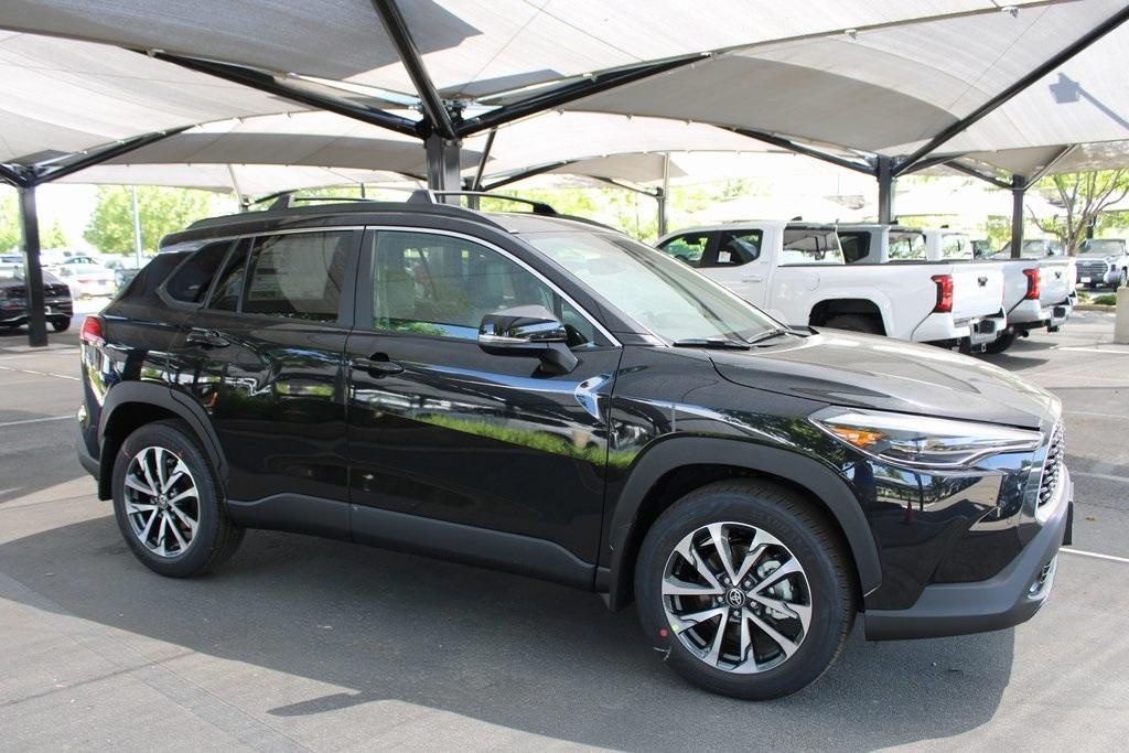 new 2025 Toyota Corolla Cross car, priced at $33,988