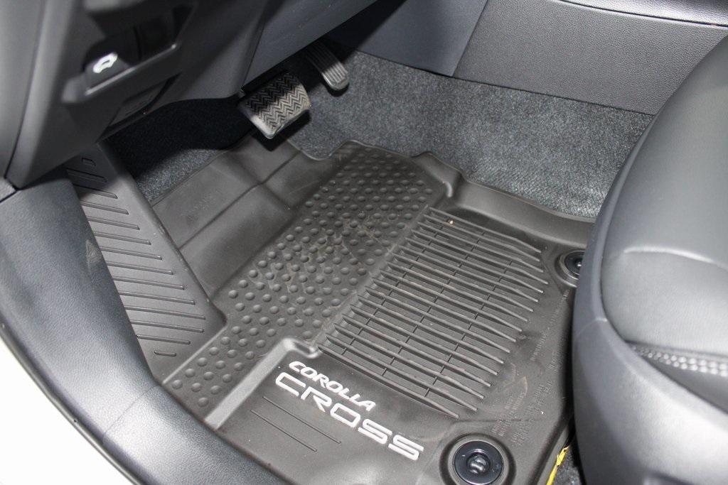 new 2025 Toyota Corolla Cross car, priced at $34,607