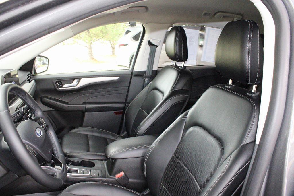 used 2022 Ford Escape car, priced at $21,900