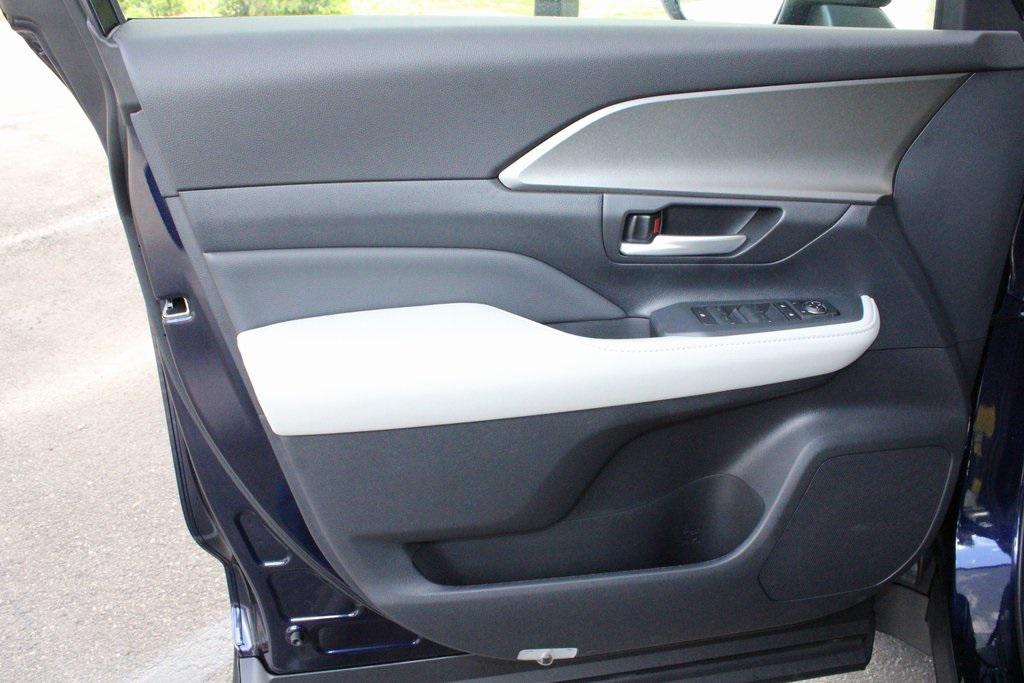new 2026 Toyota Grand Highlander car, priced at $52,258