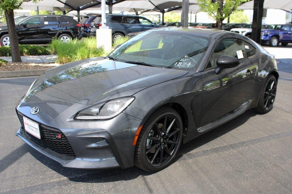 new 2025 Toyota GR86 car, priced at $39,945