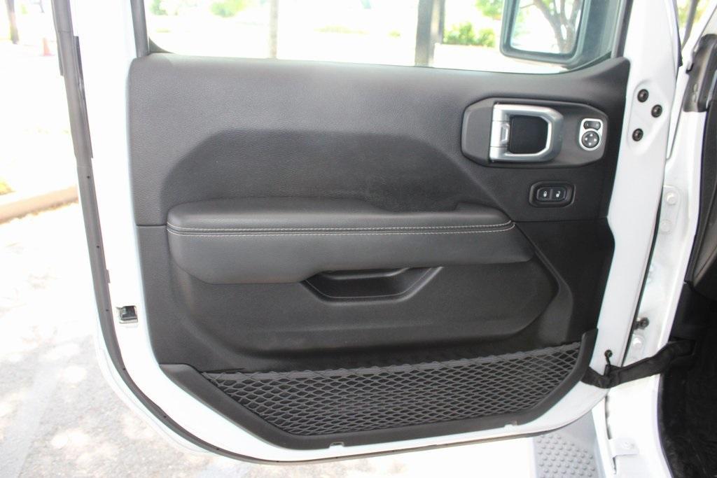 used 2020 Jeep Wrangler Unlimited car, priced at $27,700