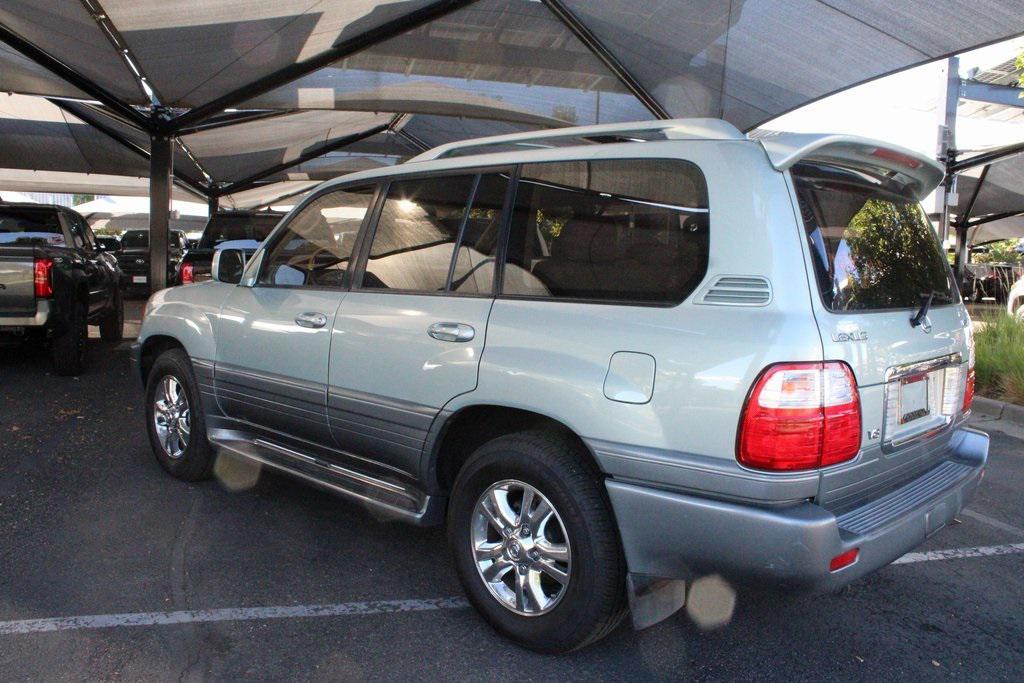 used 2003 Lexus LX 470 car, priced at $13,900