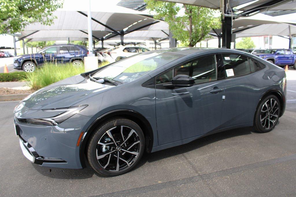 new 2025 Toyota Prius Plug-In Hybrid car, priced at $38,174