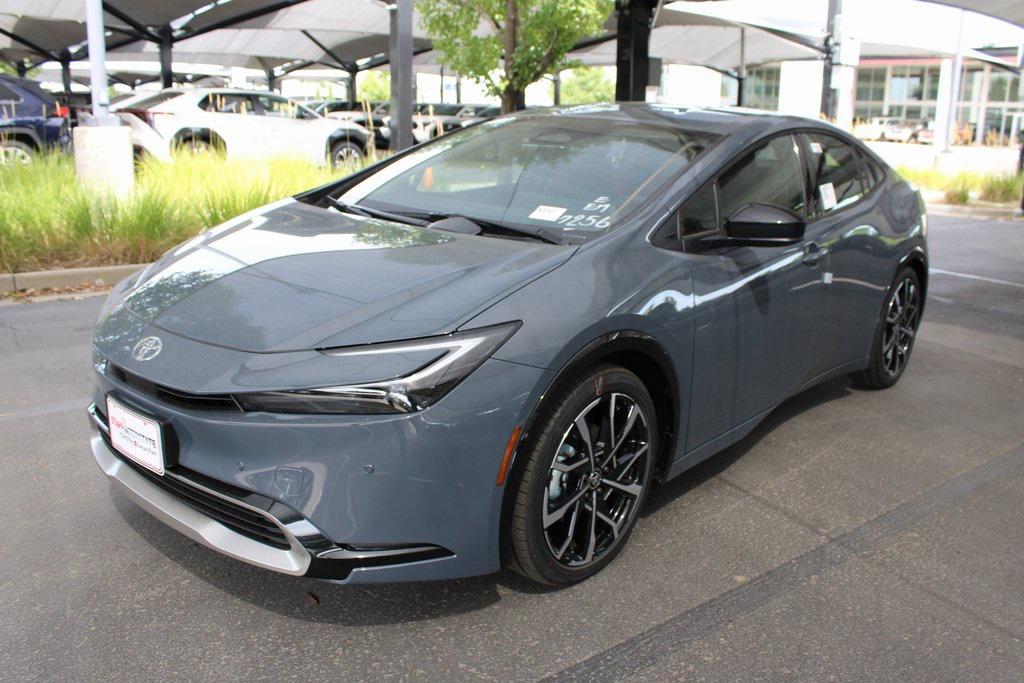 new 2025 Toyota Prius Plug-In Hybrid car, priced at $38,174