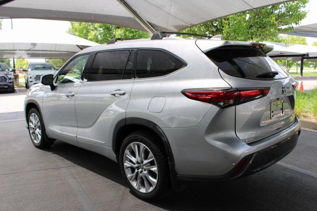 used 2023 Toyota Highlander Hybrid car, priced at $44,900