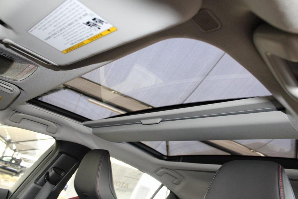 new 2025 Toyota Prius Plug-In Hybrid car, priced at $41,252