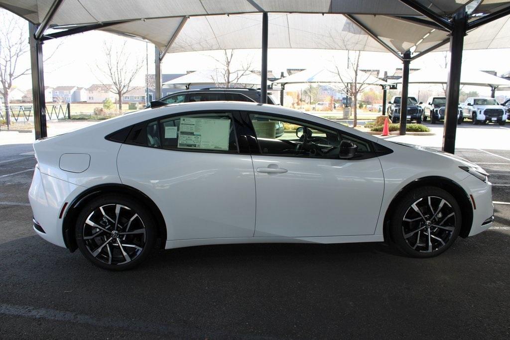 new 2025 Toyota Prius Plug-In Hybrid car, priced at $41,252