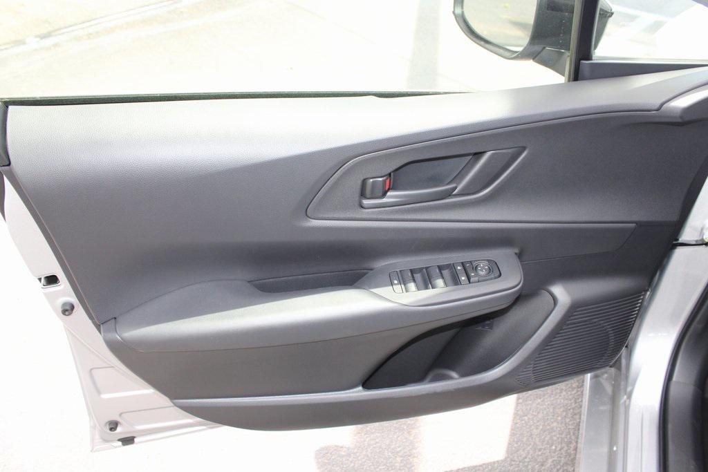 new 2025 Toyota Prius Plug-In Hybrid car, priced at $35,085
