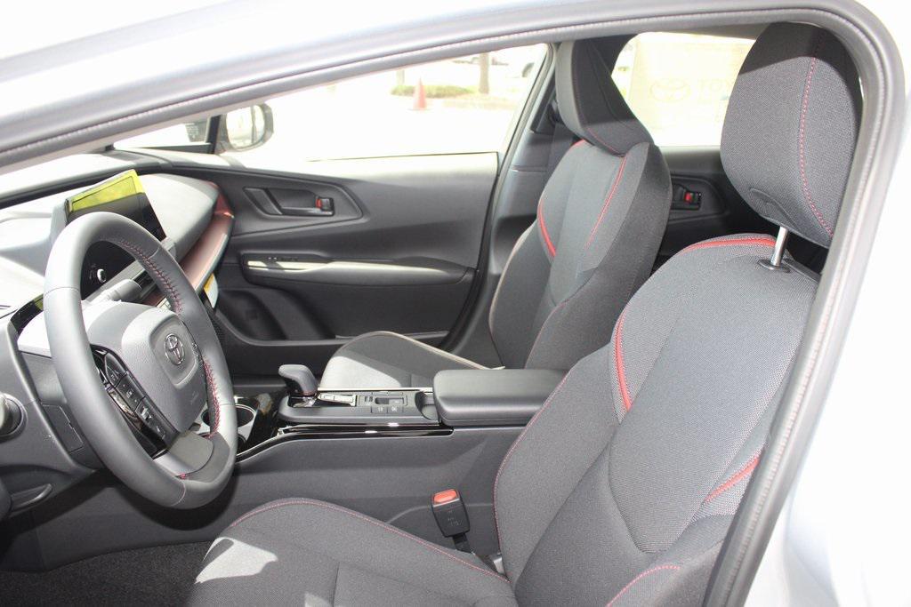 new 2025 Toyota Prius Plug-In Hybrid car, priced at $35,085