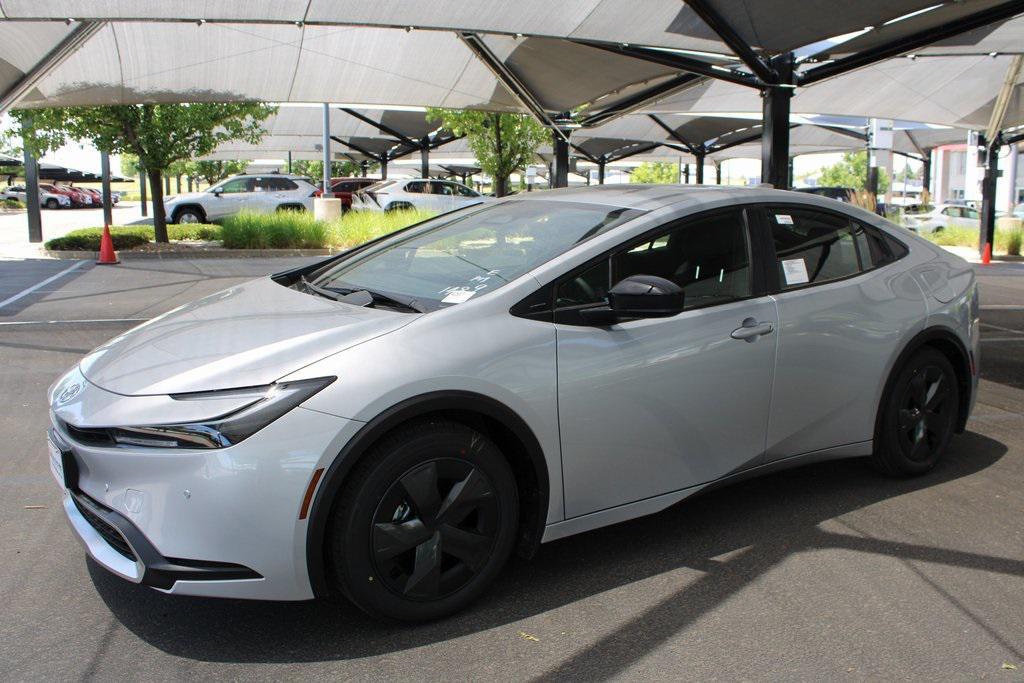 new 2025 Toyota Prius Plug-In Hybrid car, priced at $35,085