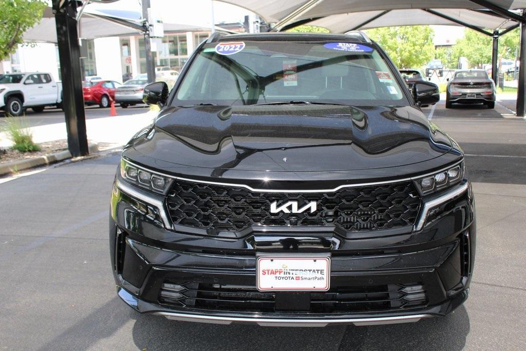 used 2022 Kia Sorento Plug-In Hybrid car, priced at $28,000