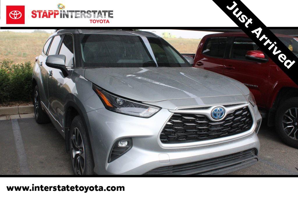 used 2023 Toyota Highlander Hybrid car, priced at $44,400