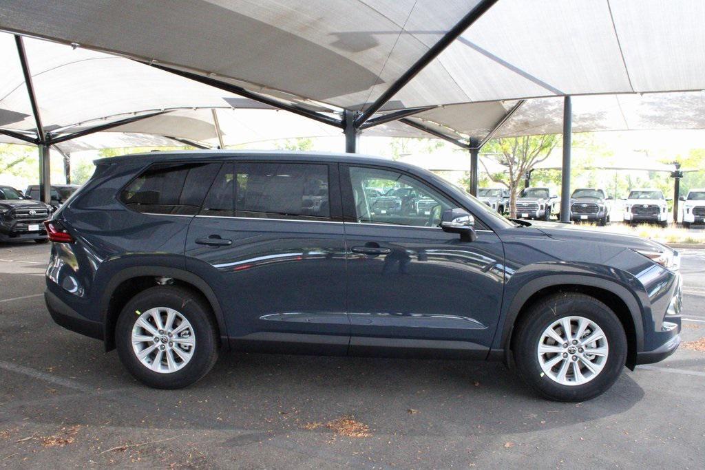 new 2025 Toyota Grand Highlander car, priced at $49,653