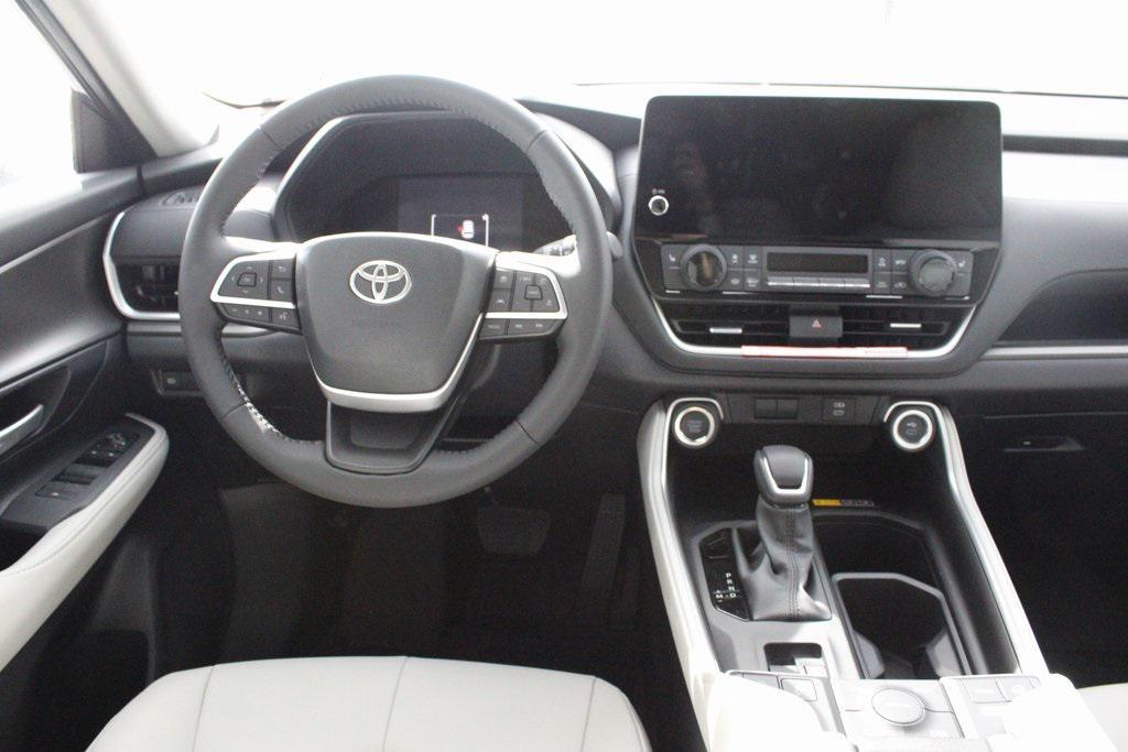 new 2025 Toyota Grand Highlander car, priced at $49,653