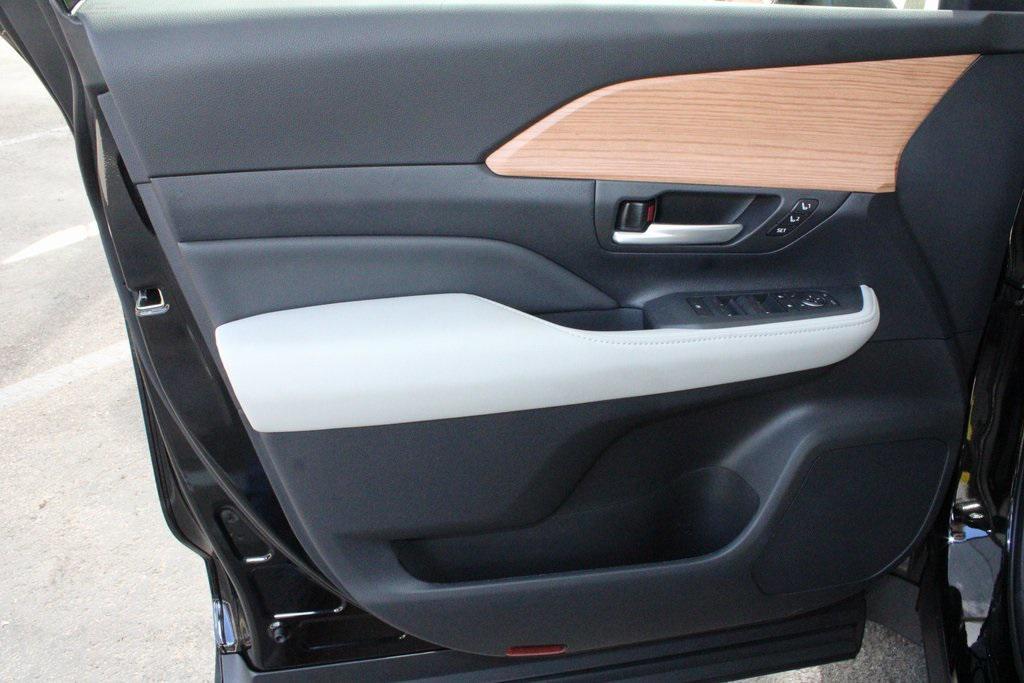 new 2026 Toyota Grand Highlander car, priced at $54,873