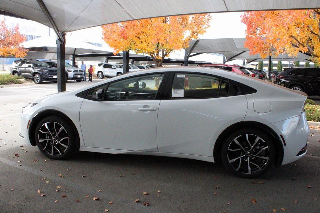new 2026 Toyota Prius Plug-In Hybrid car, priced at $44,322