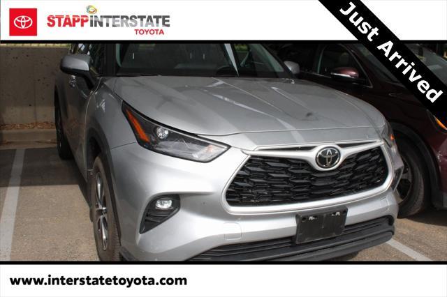 used 2024 Toyota Highlander car